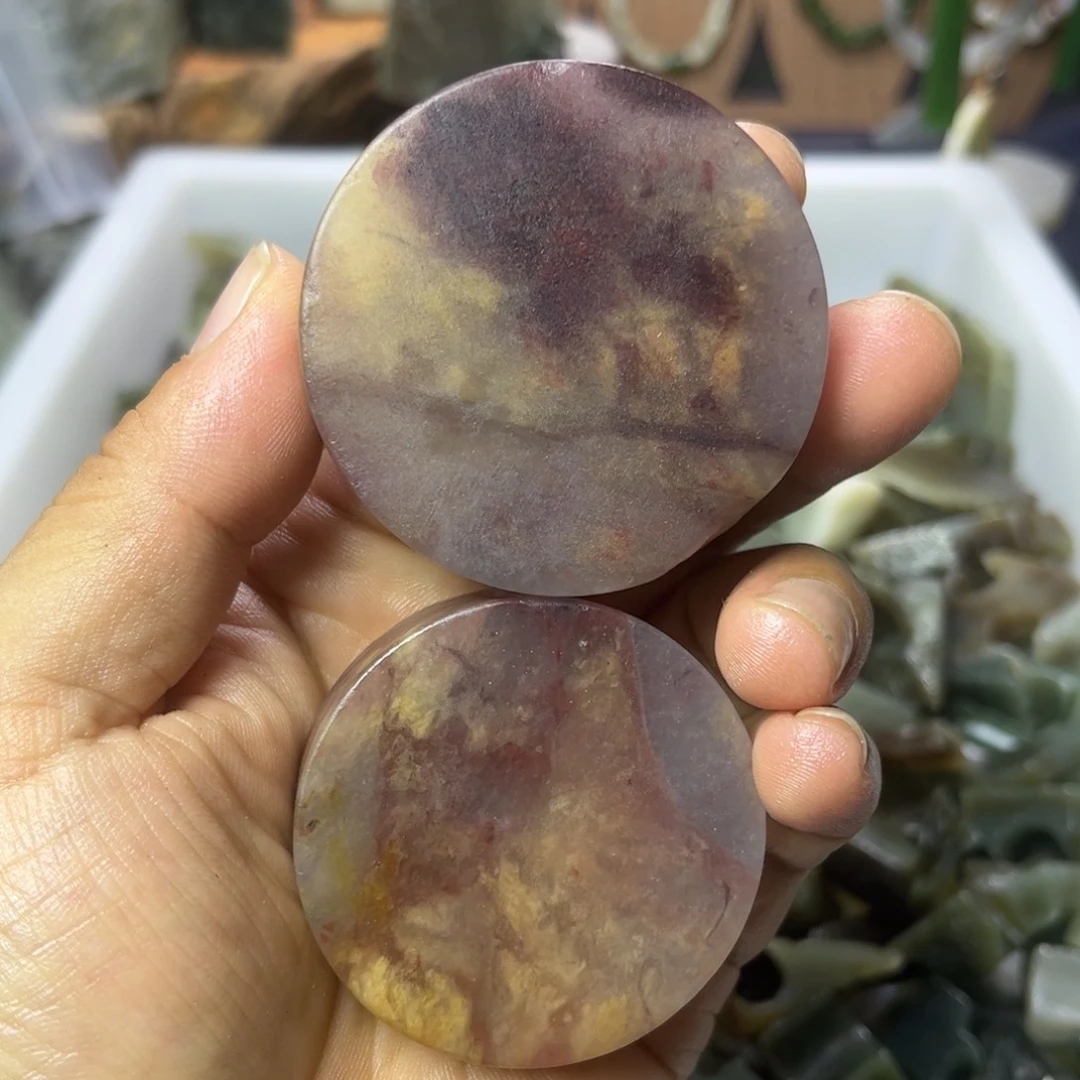 未镶嵌透闪石质玉珠宝半成品