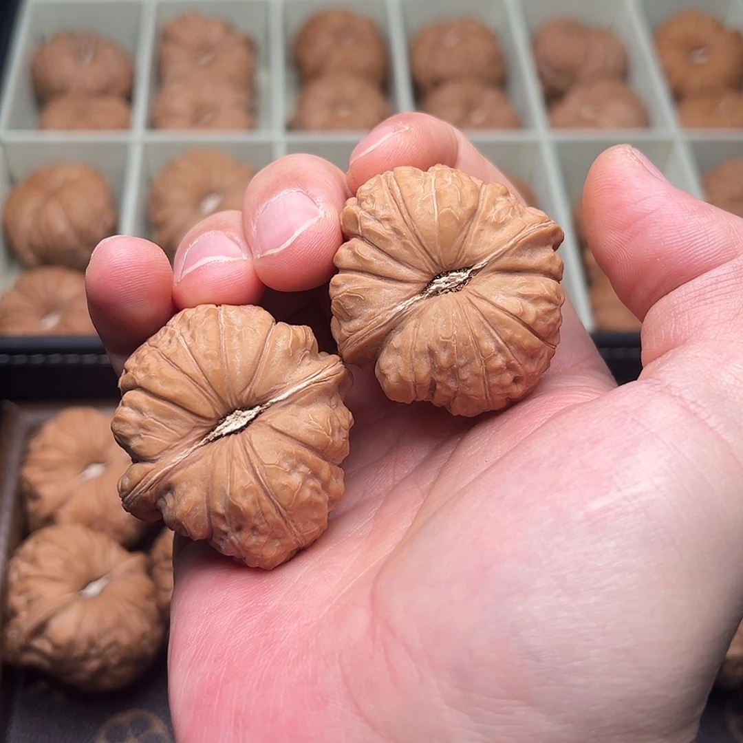 用***6吊坠文玩核桃1039 用户