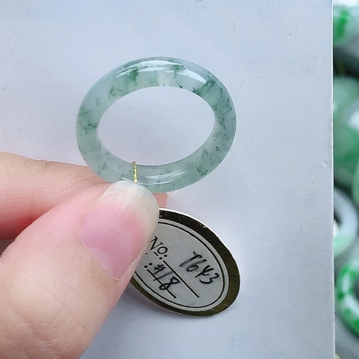 翡翠未镶嵌戒指18号