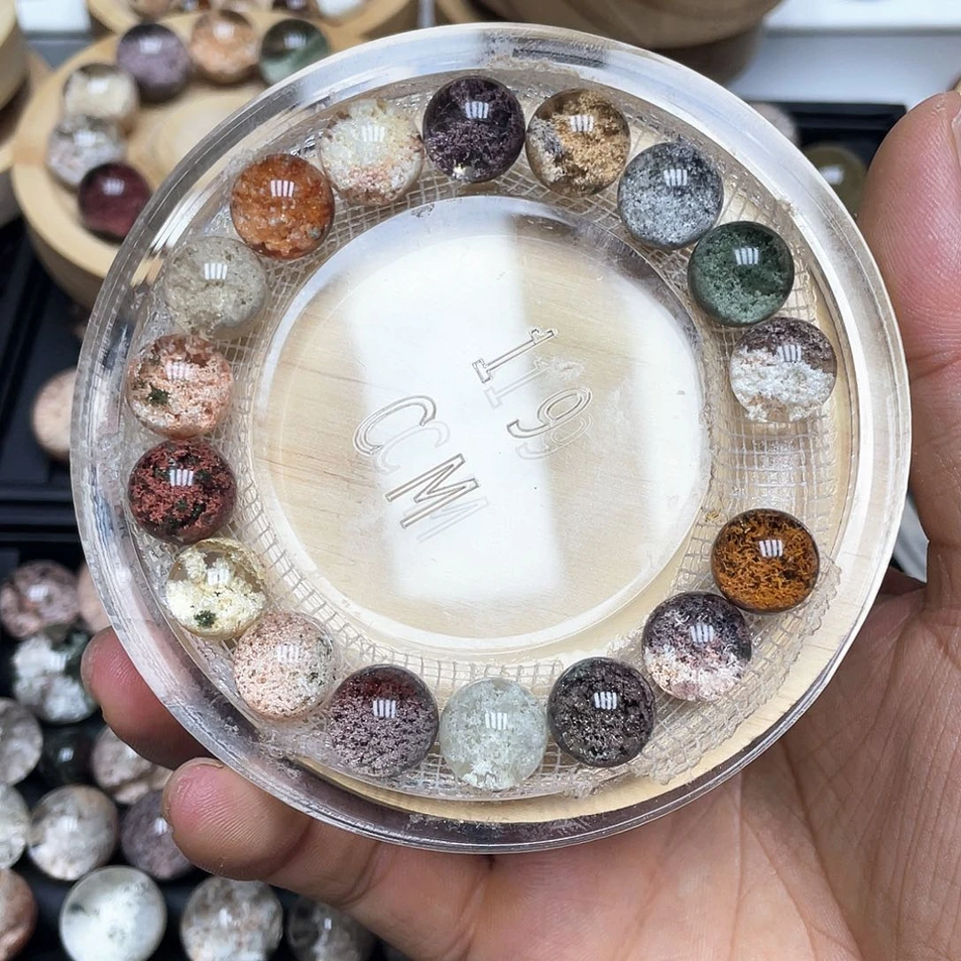 水晶手链未镶嵌?**?水晶