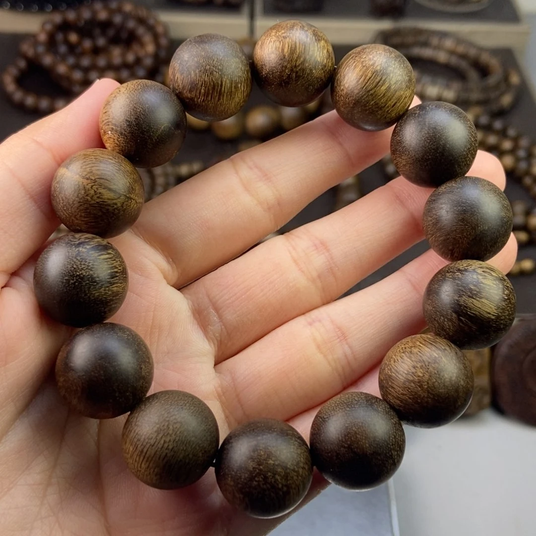 手串沉香浮*～越南芽庄白奇楠留疤