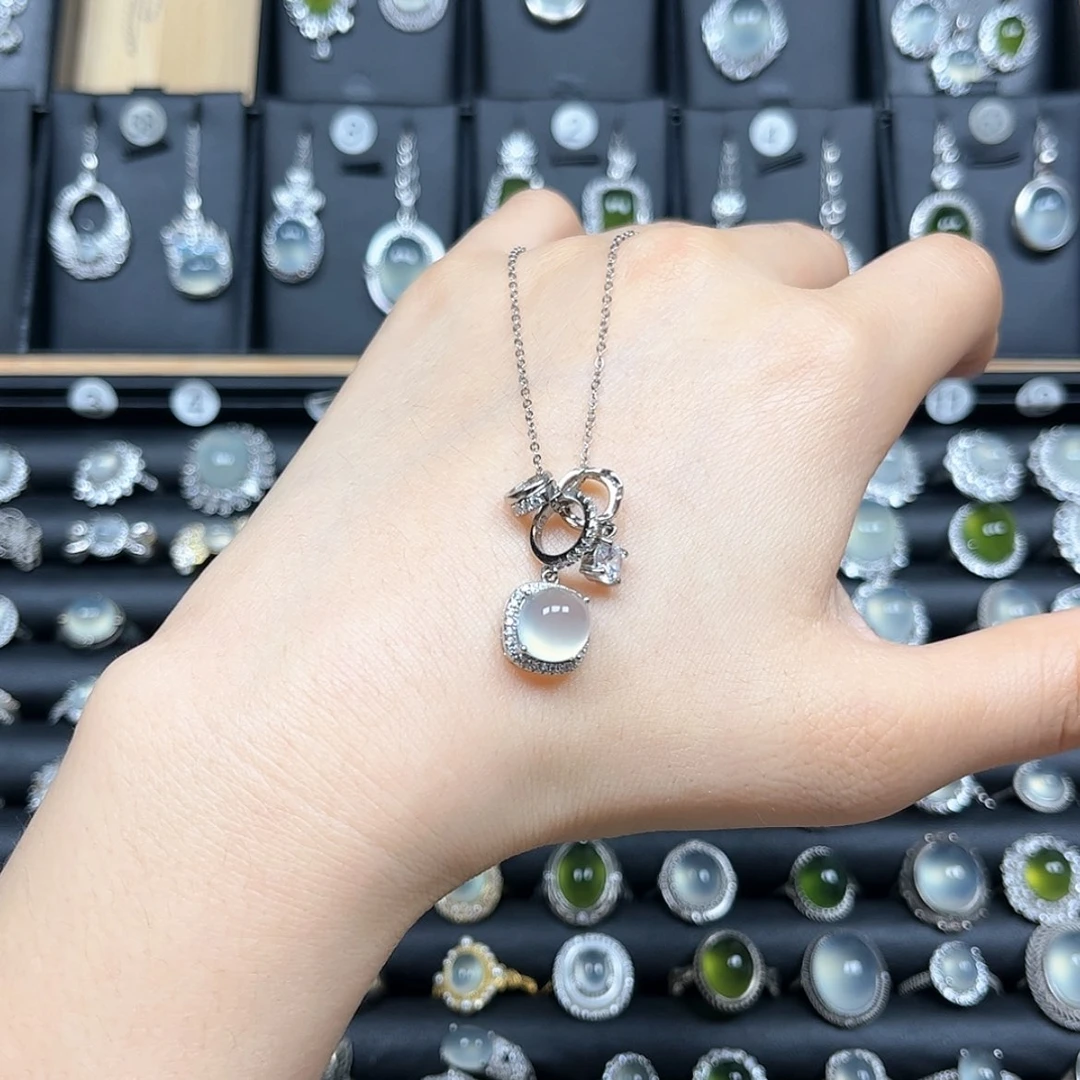 【闪购商品】岫玉颈饰银S925镶嵌樱***子