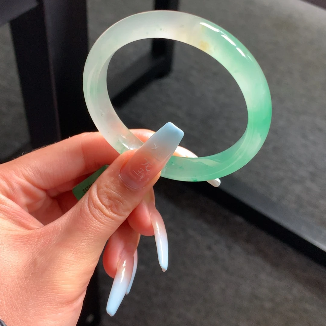 石英质玉手镯未镶嵌米*