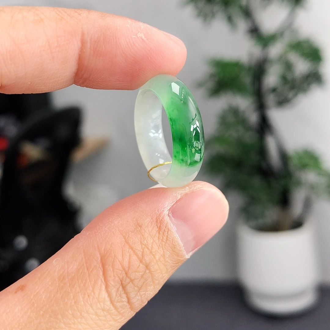 翡翠未镶嵌戒指8号