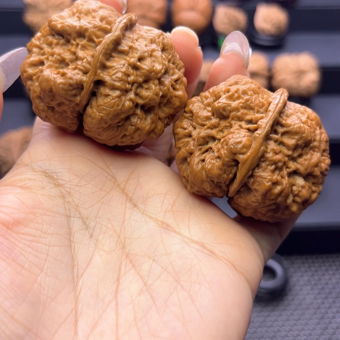 张***度吊坠文玩核桃臻龙疙瘩包