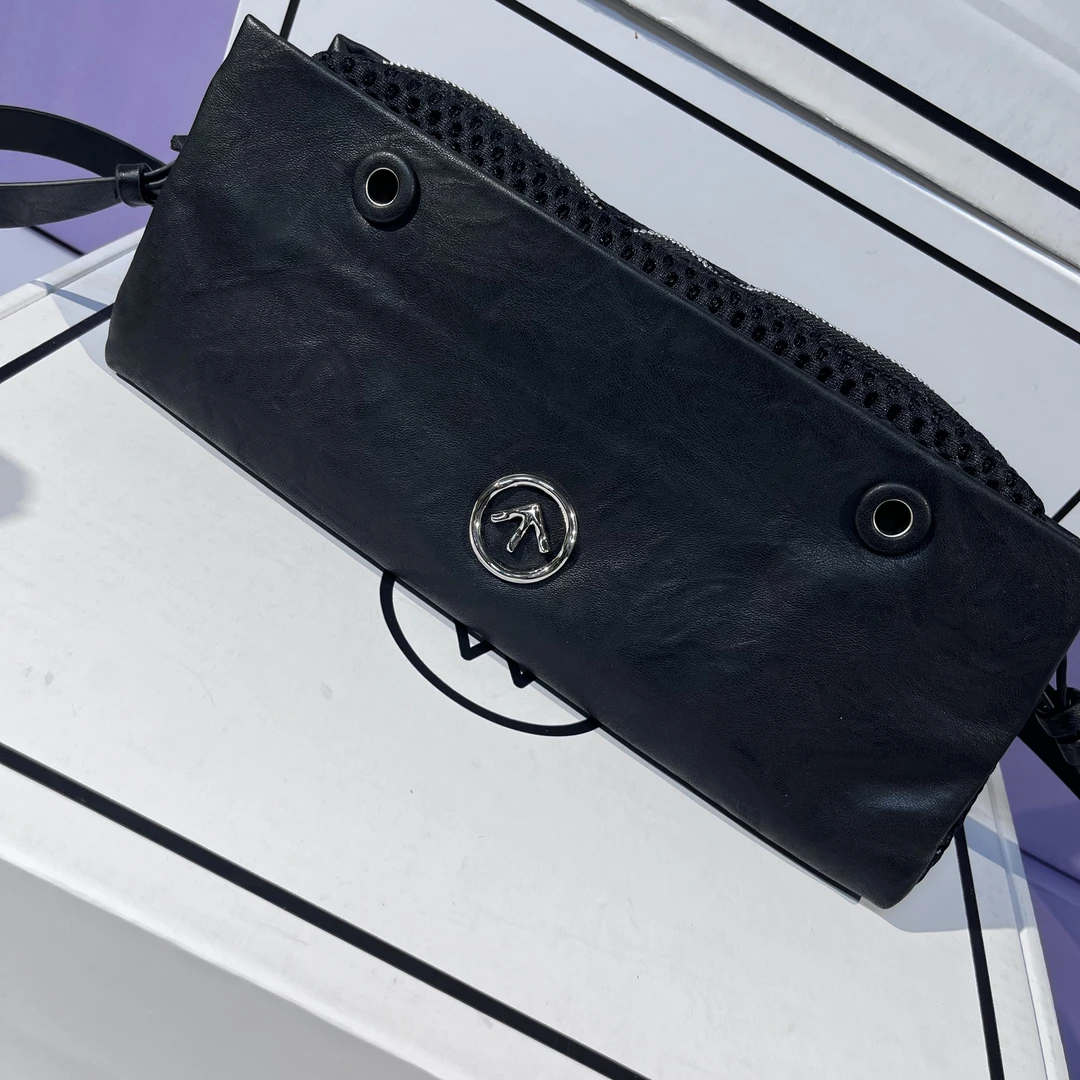 新款时尚百搭女士单肩斜挎包7812黑色