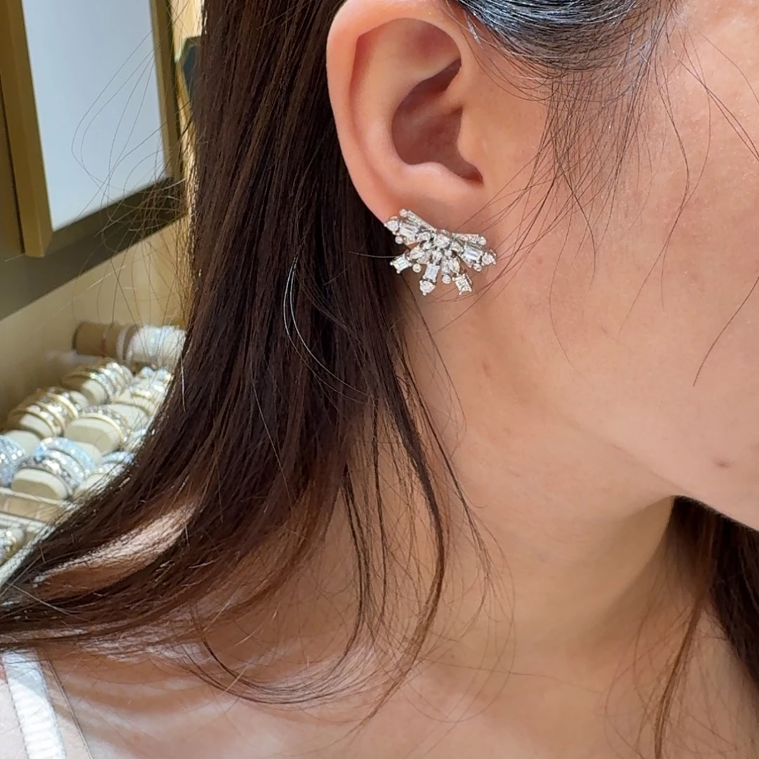 耳饰钻石18K金镶嵌