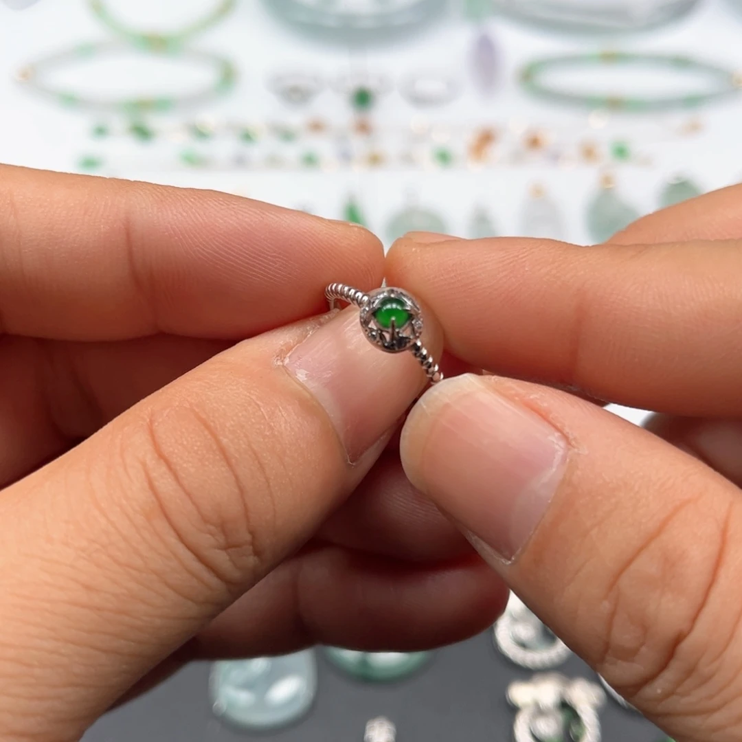 翡翠银S925镶嵌戒指福利