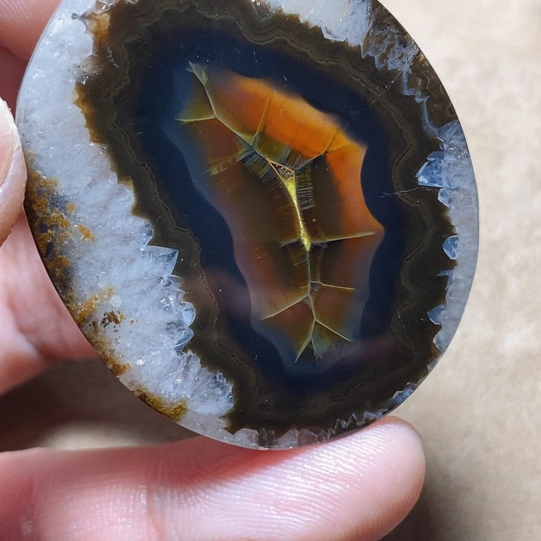 玛瑙/玉髓颈饰未镶嵌君*