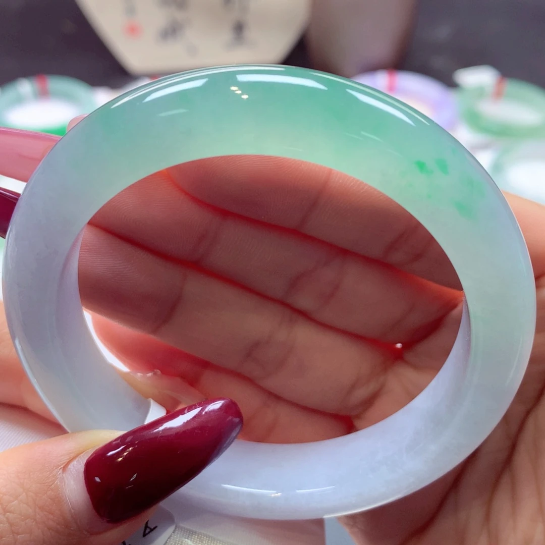 翡翠手镯未镶嵌泥鳅背22号66