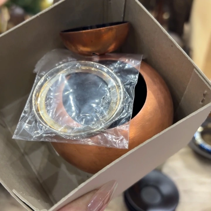 陈***辉铜古美术置物摆件