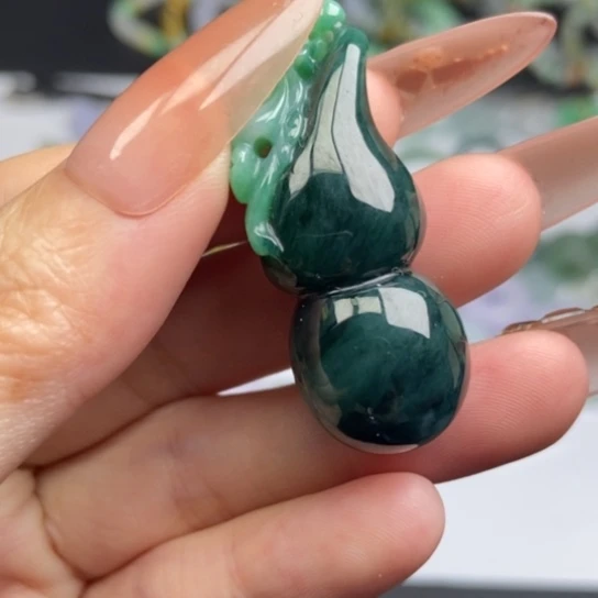 翡翠未镶嵌吊坠(不含链)天然缅甸翡翠a货