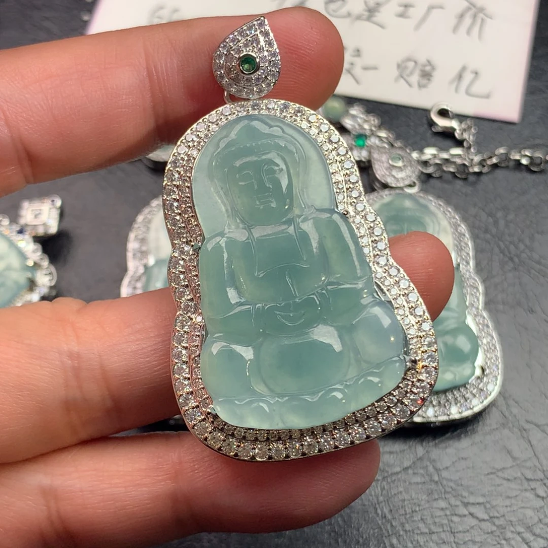翡翠颈饰未镶嵌观音