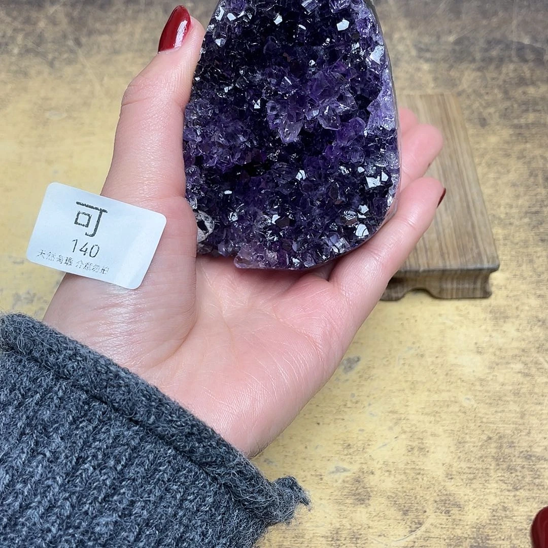 未镶嵌紫晶大型摆件（非配饰）