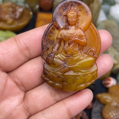 蛇纹石玉未镶嵌颈饰4