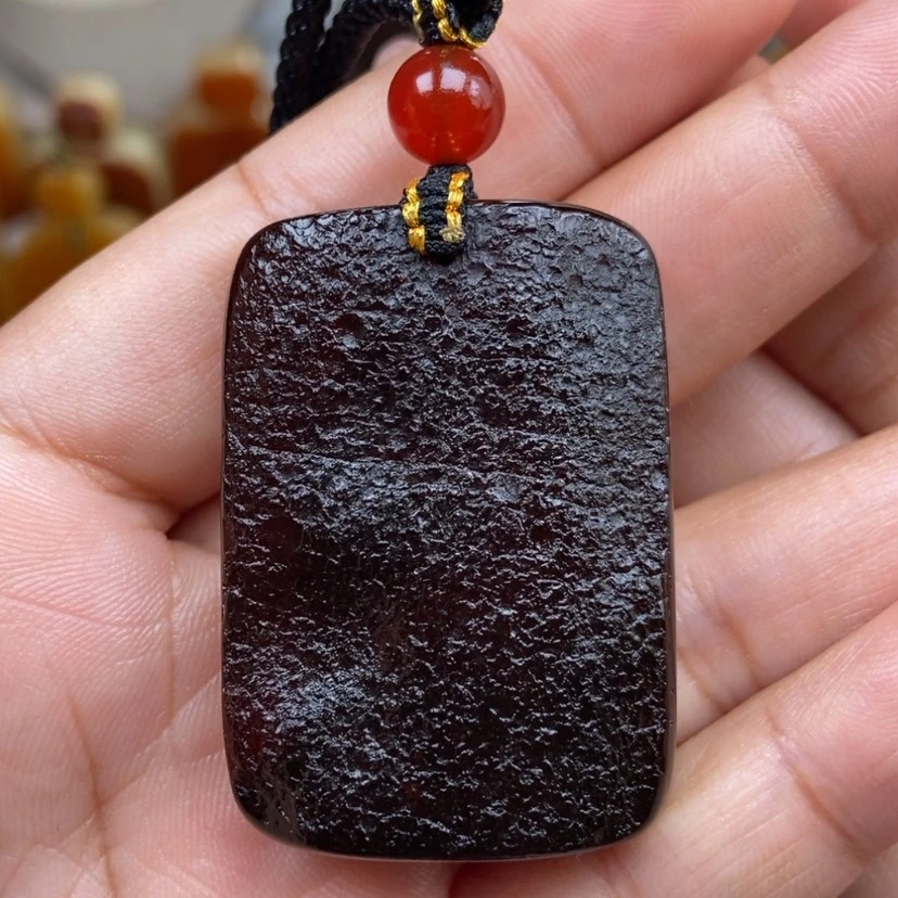 【闪购商品】琥珀颈饰未镶嵌
