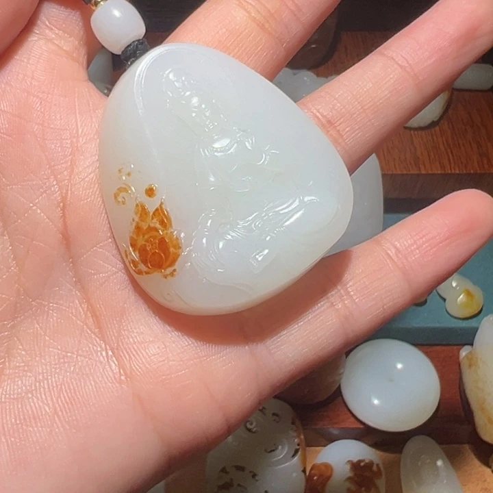 蓝***瑟颈饰未镶嵌和田玉