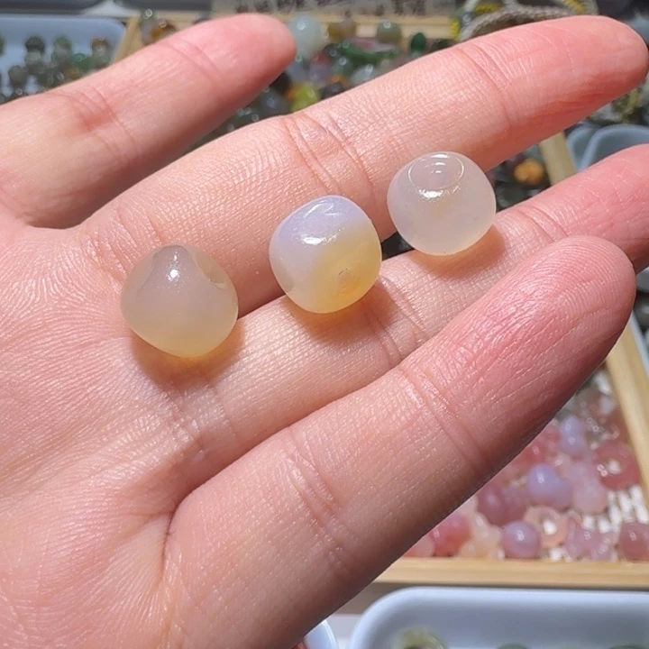 和田玉未镶嵌珠宝半成品