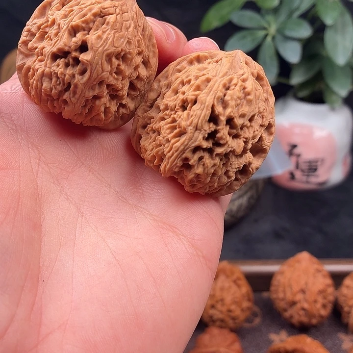 文玩核桃吊坠南疆石