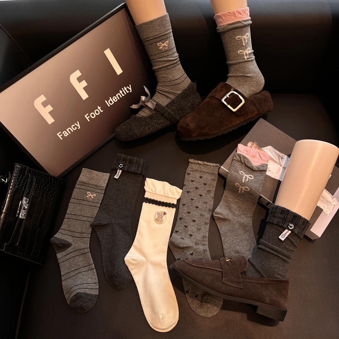 FFI(5双)秋冬刺绣提花饰品袜减龄少女精致百搭乐福鞋勃肯鞋中筒袜