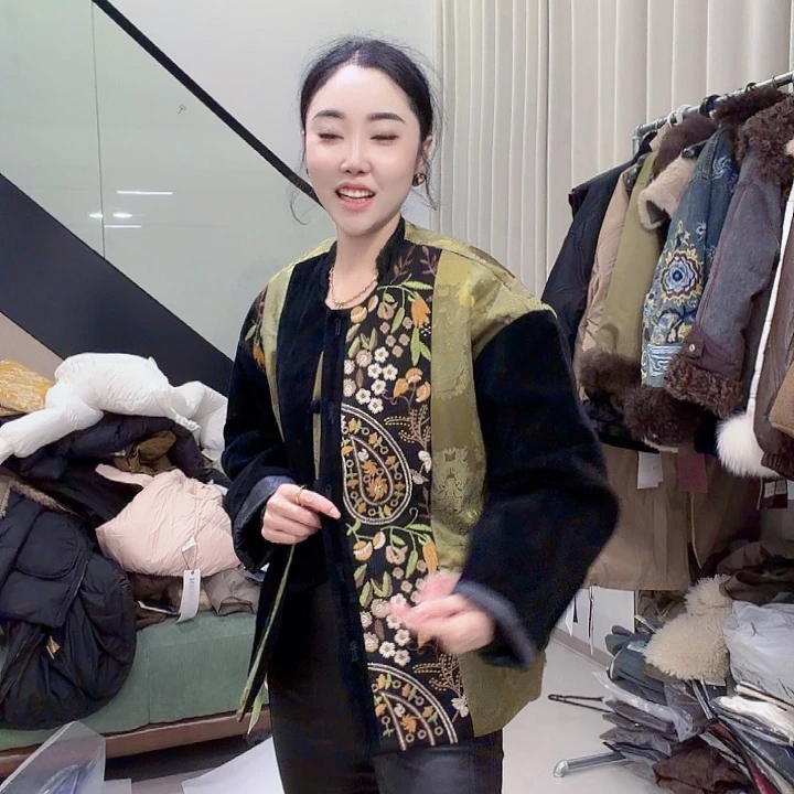 外套6436467376495656