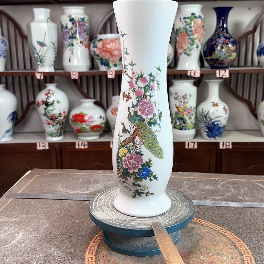 摆件陶景德镇陶瓷蛮孔雀