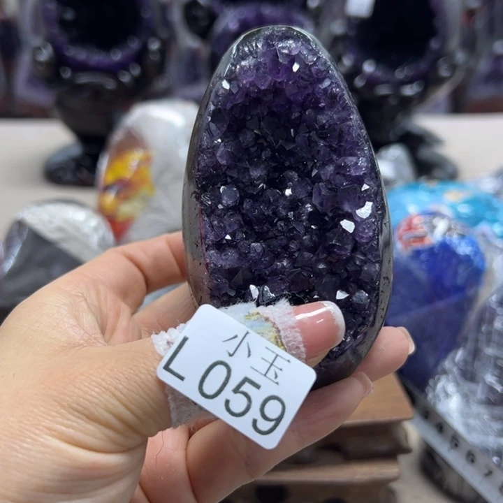 未镶嵌水晶大型摆件（非配饰）摆件