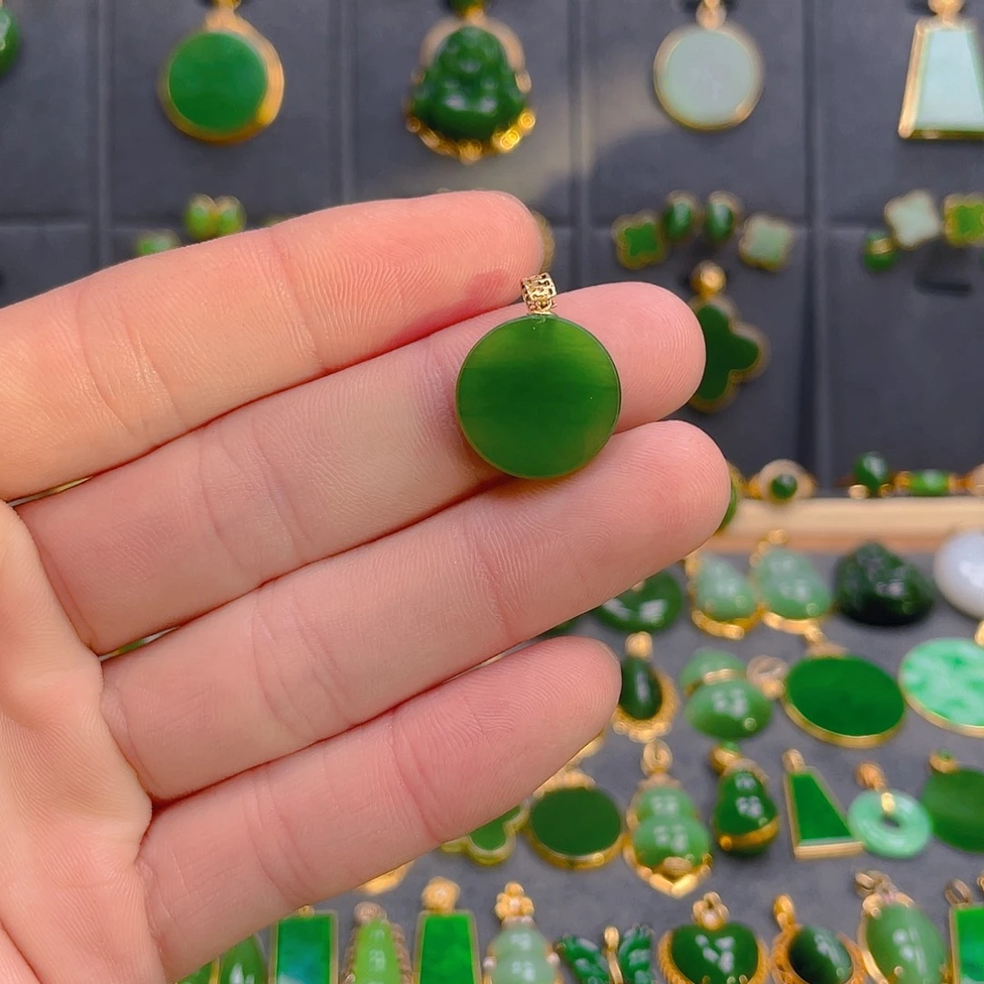 和田玉（碧玉）18K金镶嵌吊坠(不含链)