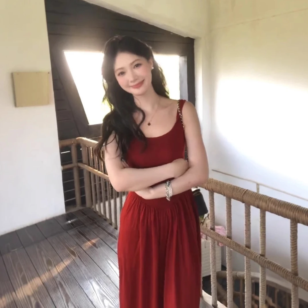 3148法式气质红色吊带连衣裙夏季新款高级感修身显瘦无袖背心长裙