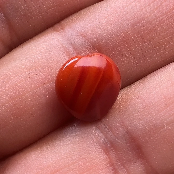 南红玛瑙未镶嵌背云