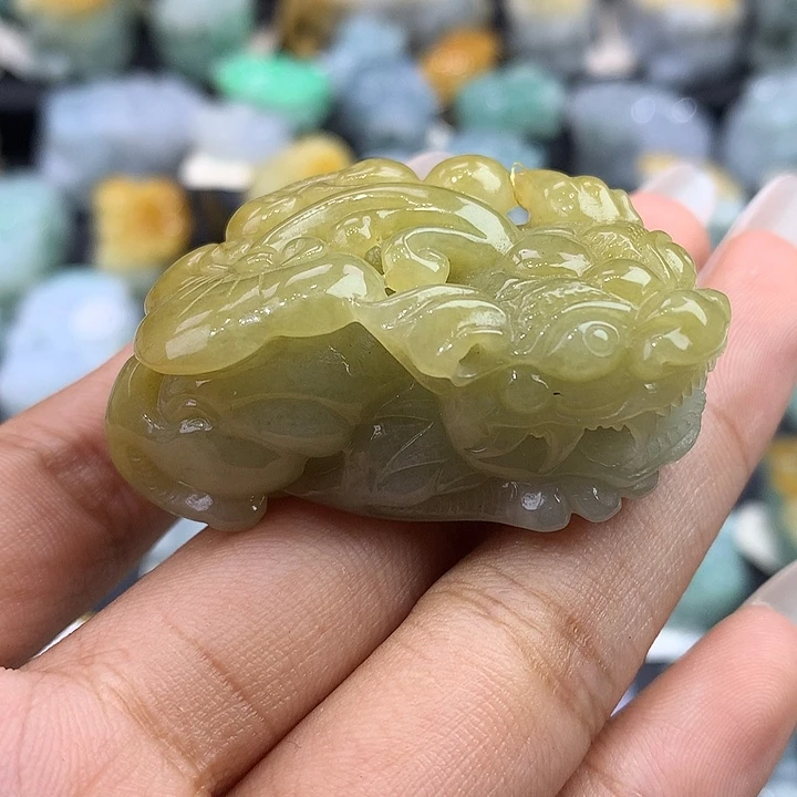 翡翠未镶嵌颈饰天然缅甸翡翠