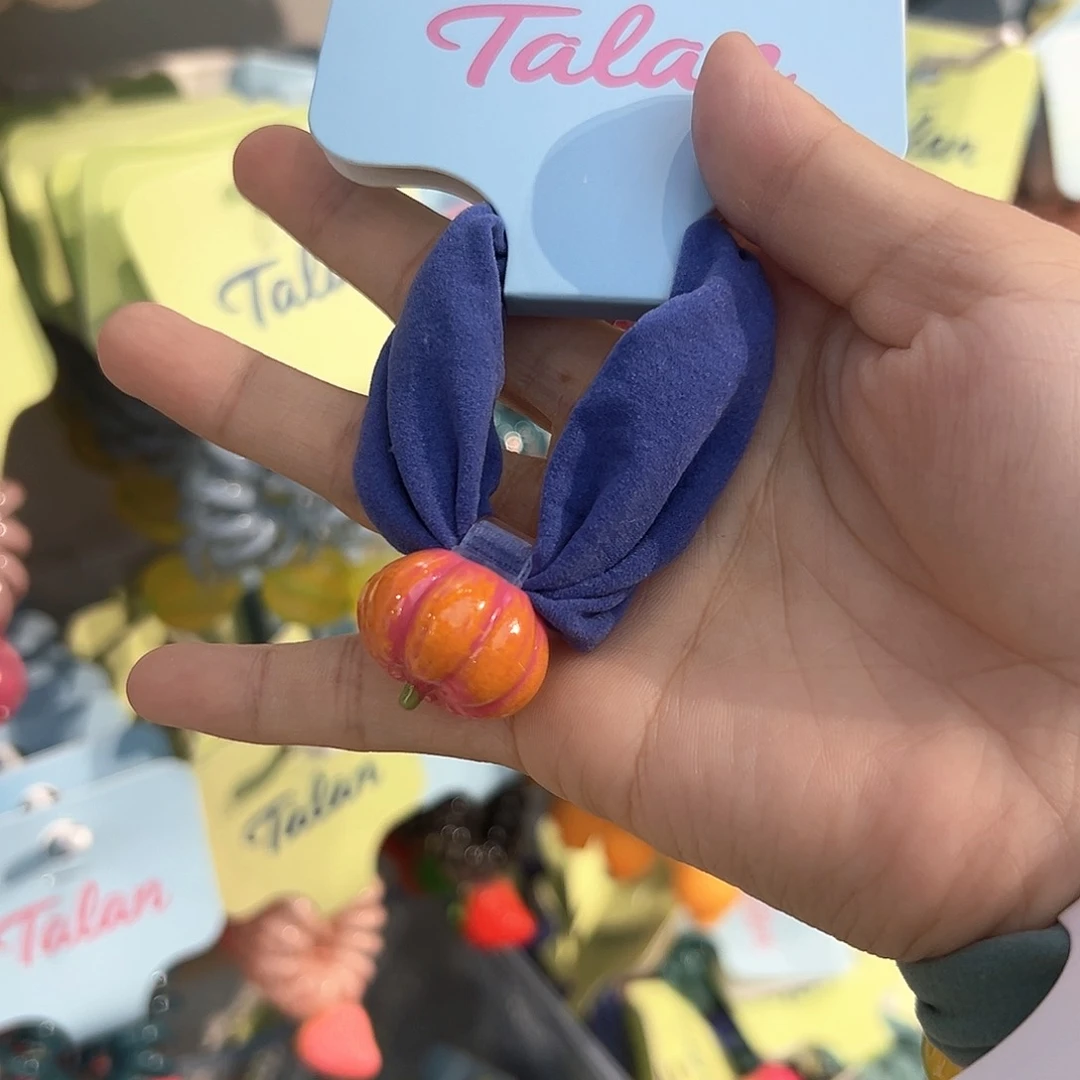 皮质铁合金发饰一个