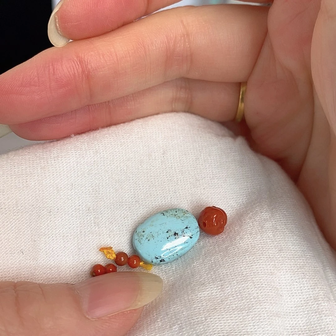 南红玛瑙未镶嵌珠宝奇石