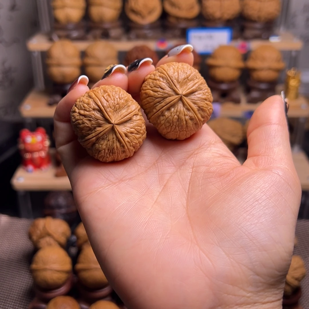 把件桃核元宝四棱H30、