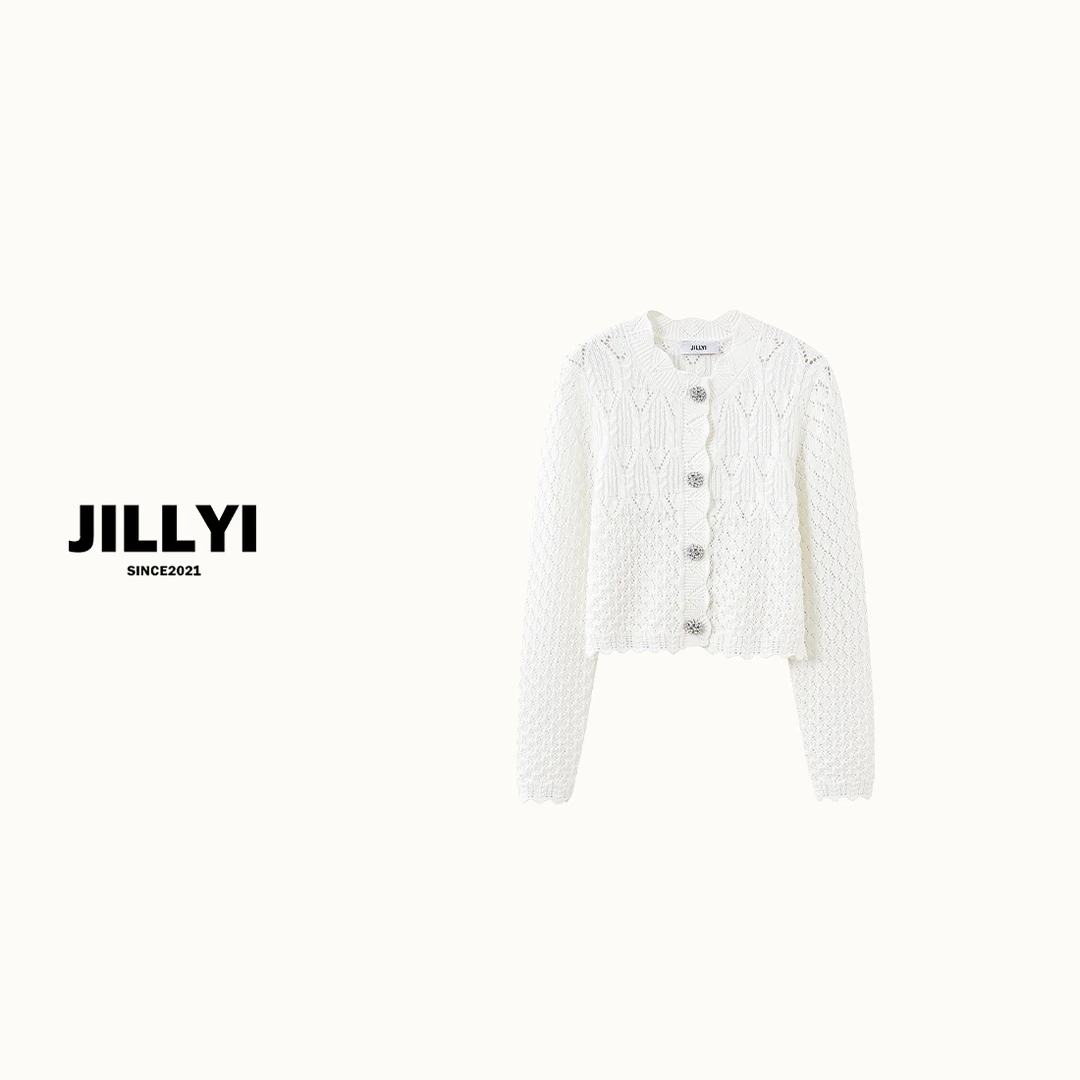 JILLYI南山店【流光纯白】白色圆领珍珠单排扣镂空工艺时尚针织开衫
