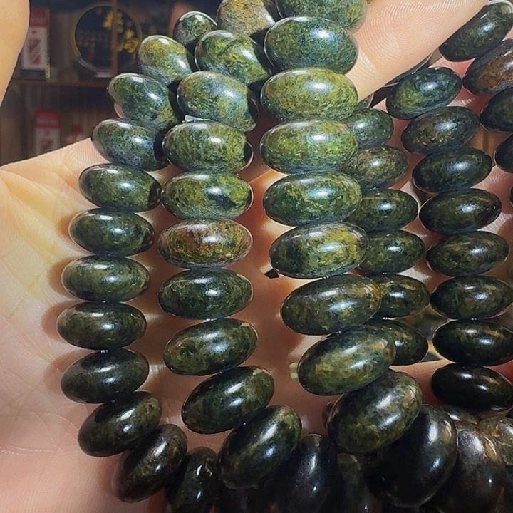 和田玉手串未镶嵌