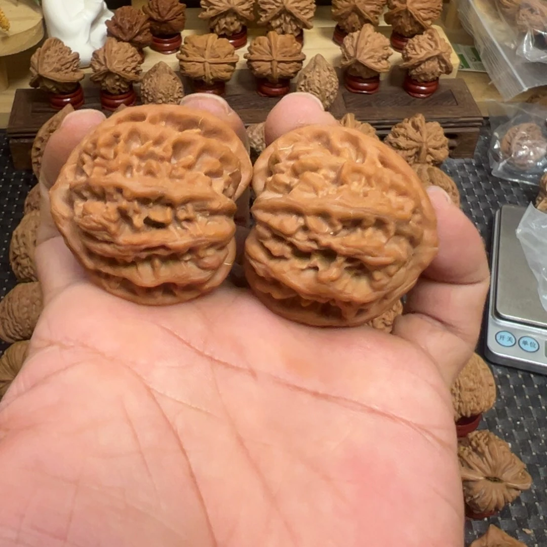 把件文玩核桃最****亚全品三羊谷狮子头43精对