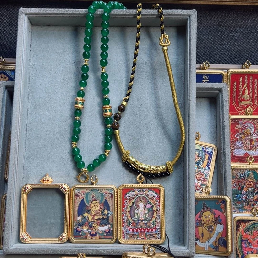 吊坠阅****己双面11111111