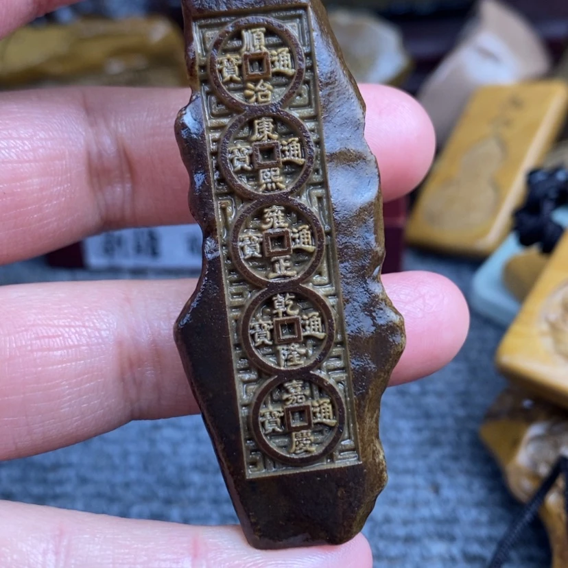 【闪购商品】原石雕刻手把件