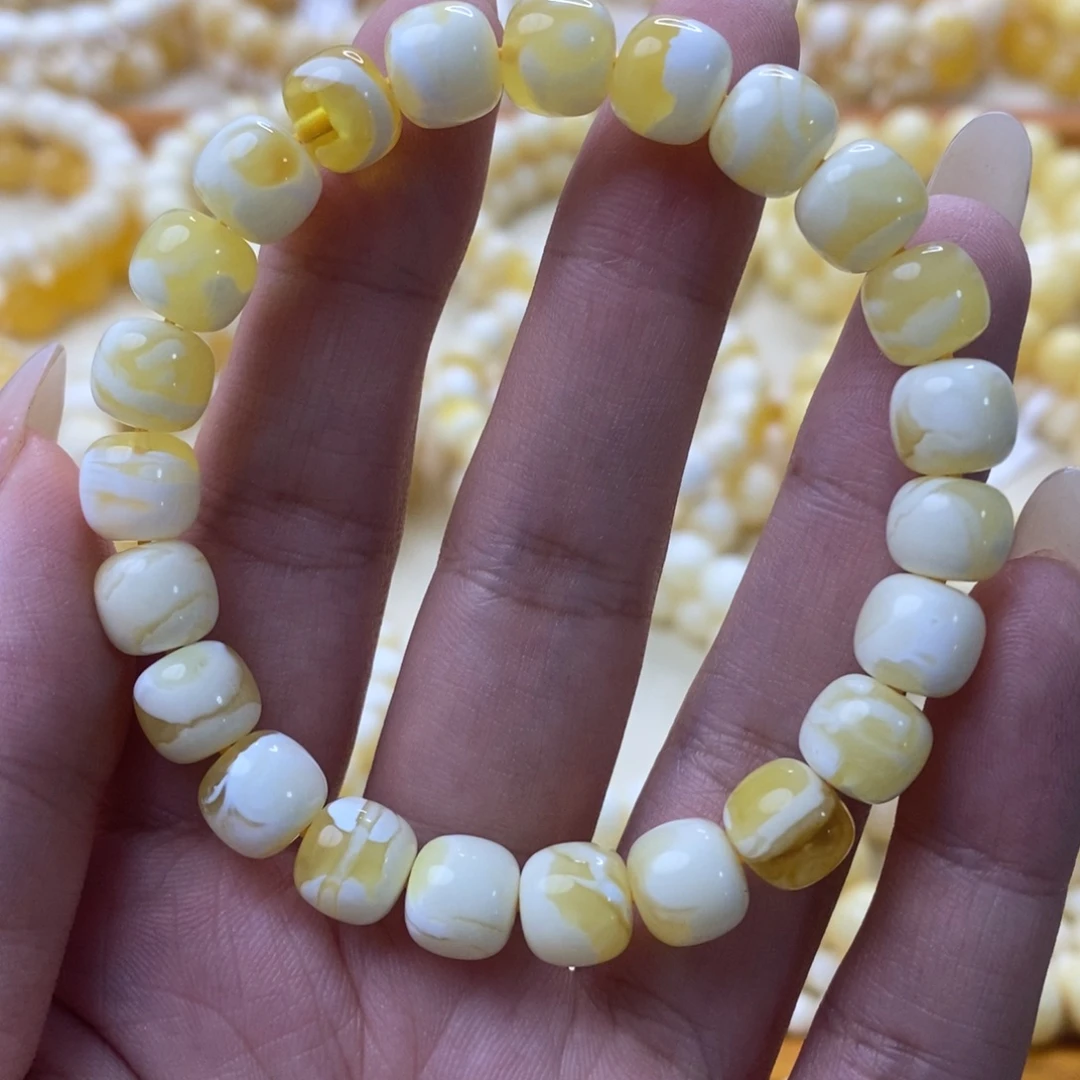 琥珀未镶嵌手串蜜蜡