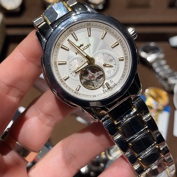 精钢孤品手表一个
