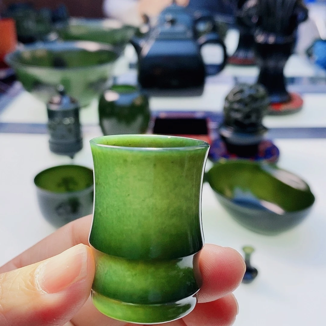 未镶嵌和田玉摆件