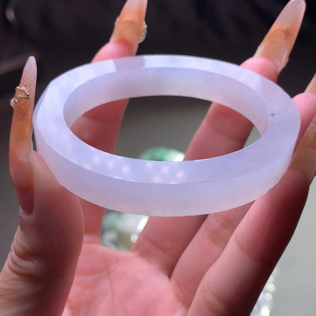 定制翡翠未镶嵌手镯