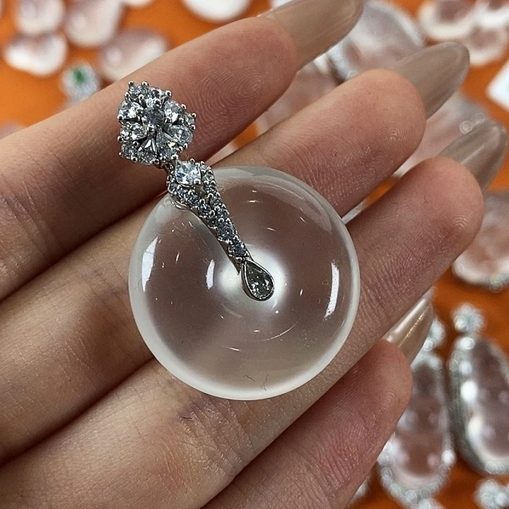 石英质玉银S925镀金镶嵌颈饰