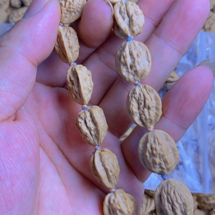 B***n吊坠文玩核桃文玩木质核桃手串