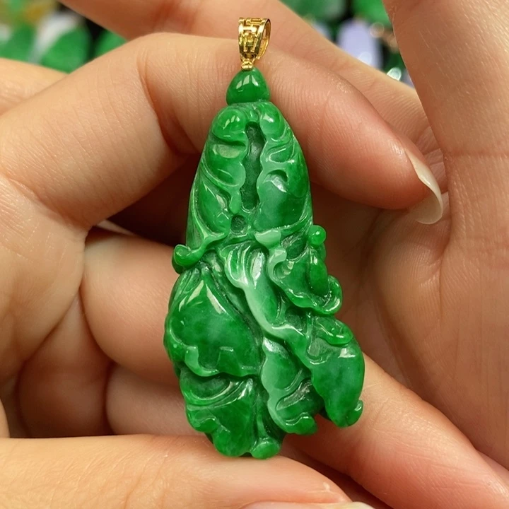 颈饰未镶嵌翡翠吊坠