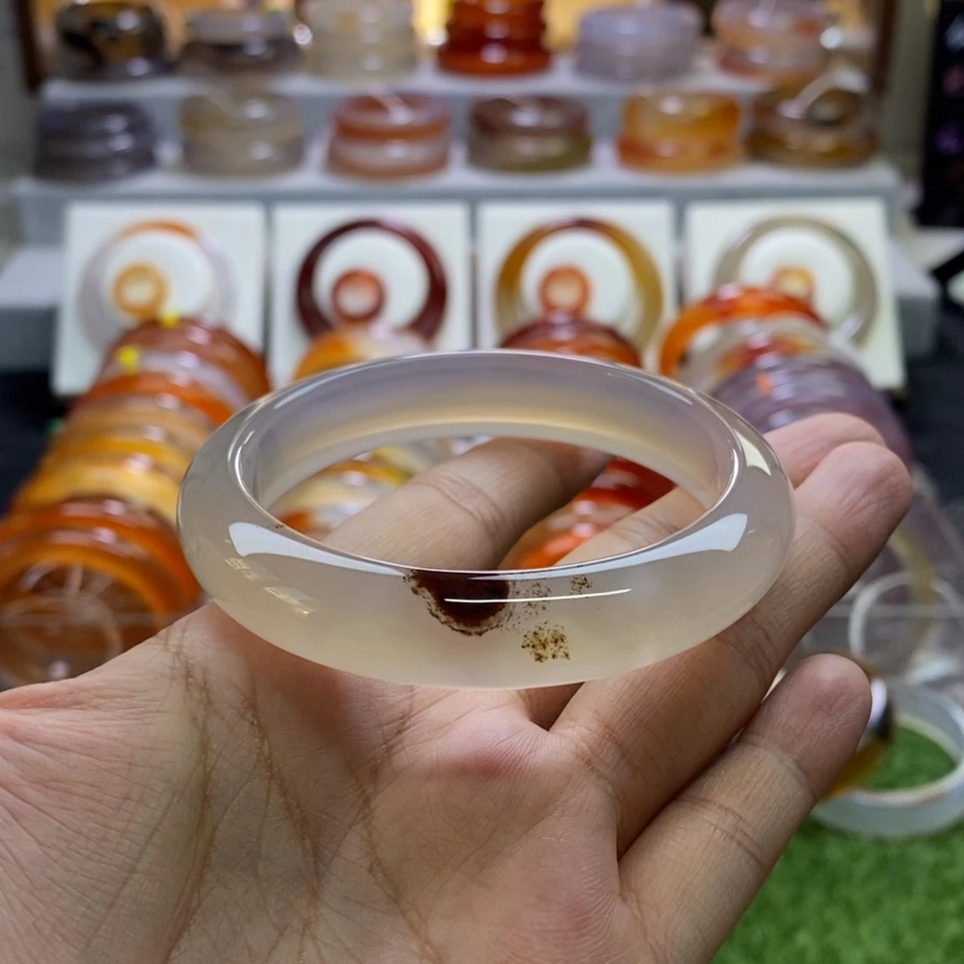 手镯玛瑙/玉髓未镶嵌