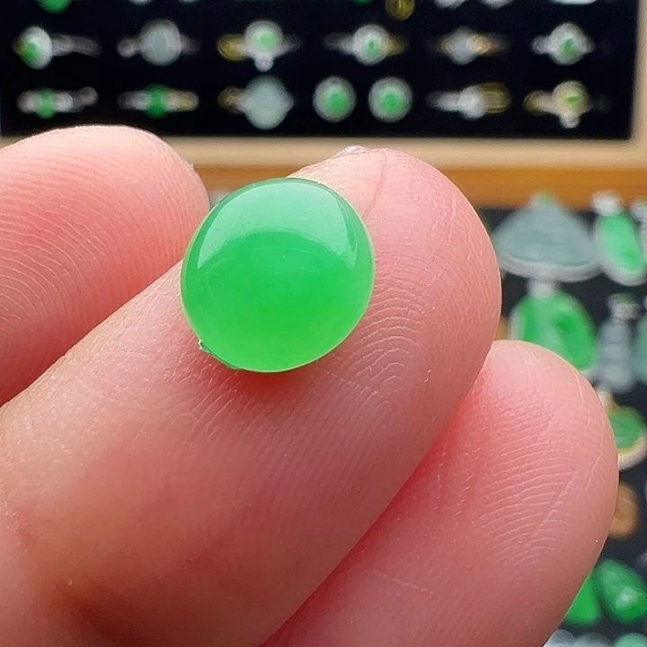 翡翠未镶嵌颈饰蛋8