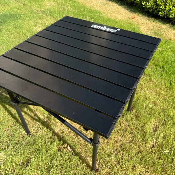 新疆包邮鹰佰兄弟50CM户外露营便携式轻量化加厚折叠蛋卷桌