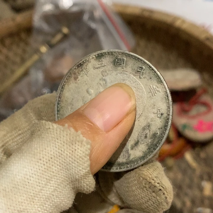 爱***人瓷片头油……吐口水我都会怀疑我